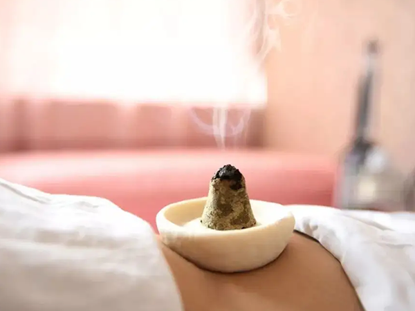 降调期间可以艾灸敷肚子